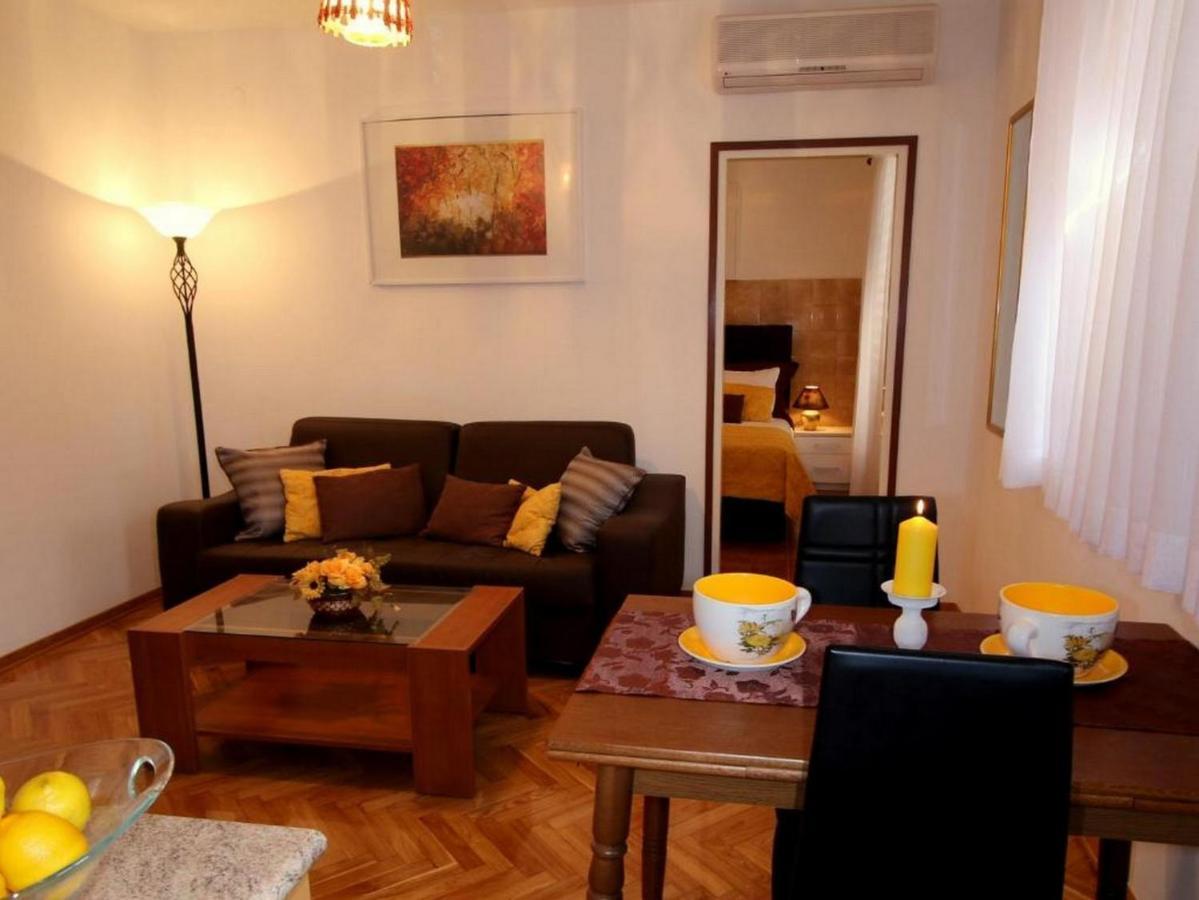 Villa Renipol Adults Only Sutivan ภายนอก รูปภาพ