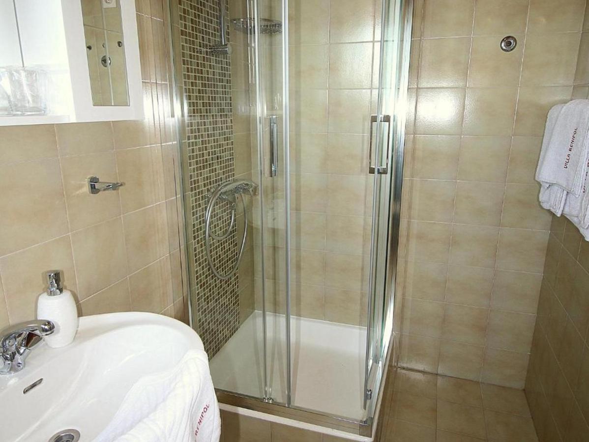 Villa Renipol Adults Only Sutivan ภายนอก รูปภาพ