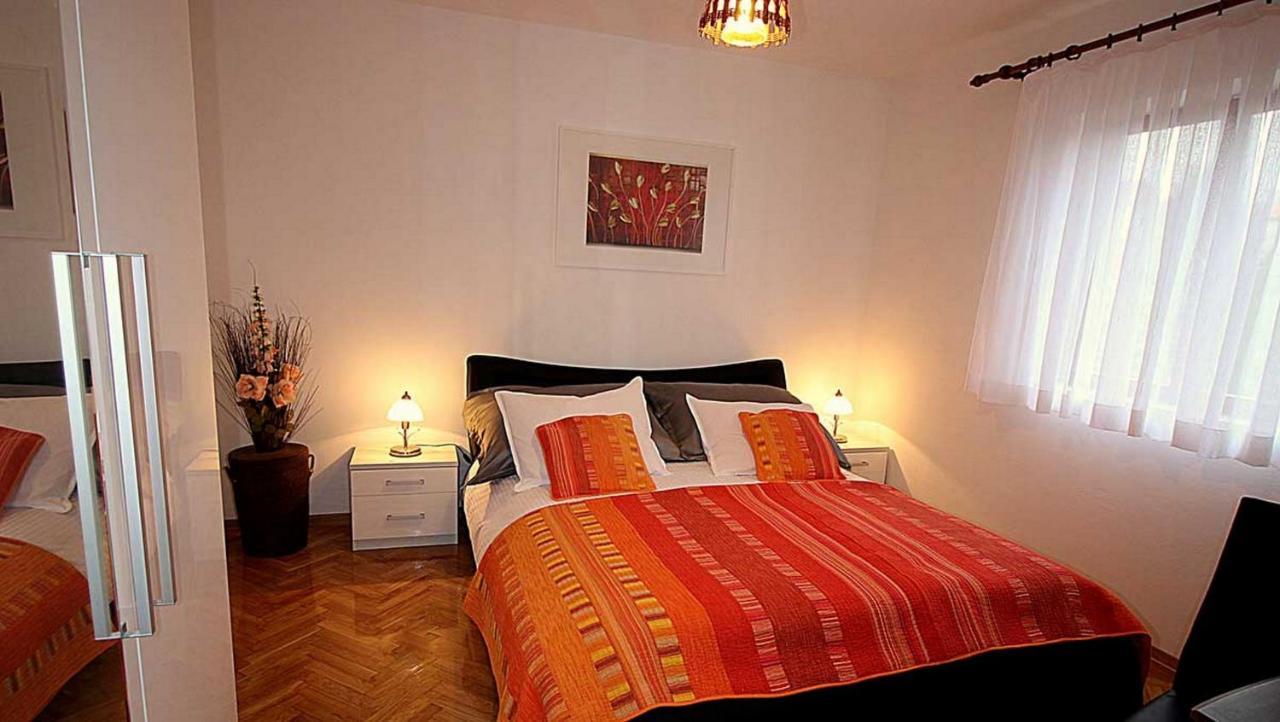 Villa Renipol Adults Only Sutivan ภายนอก รูปภาพ