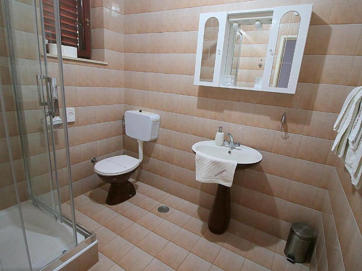 Villa Renipol Adults Only Sutivan ภายนอก รูปภาพ