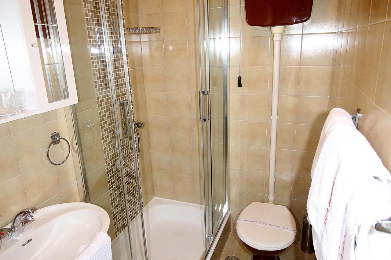 Villa Renipol Adults Only Sutivan ภายนอก รูปภาพ