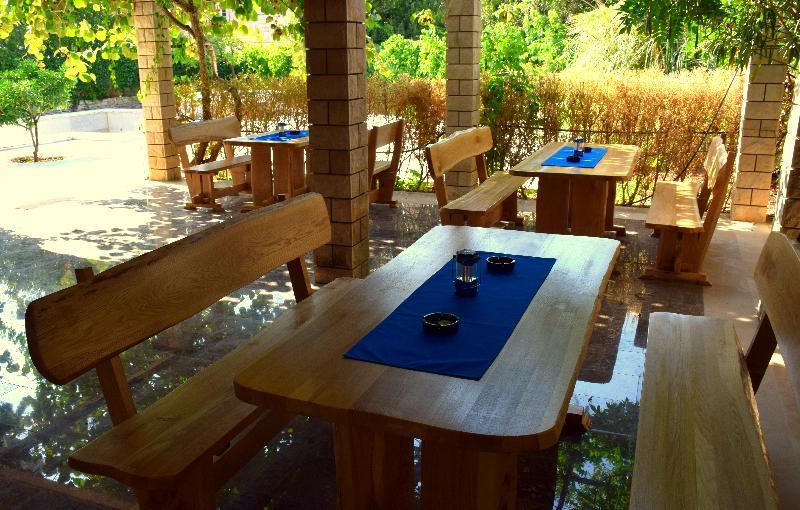 Villa Renipol Adults Only Sutivan ภายนอก รูปภาพ