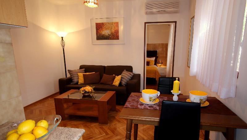 Villa Renipol Adults Only Sutivan ภายนอก รูปภาพ